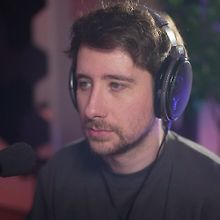 Изображение источника Elliott Minns