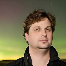 Изображение источника Isaac Flath