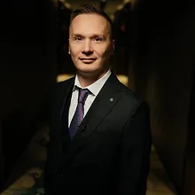 Валерий Меньшиков logo